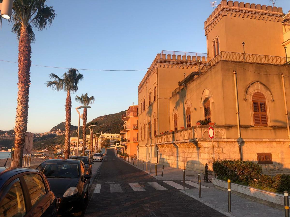 Palazzo Durante Hotel Letojanni Exterior photo